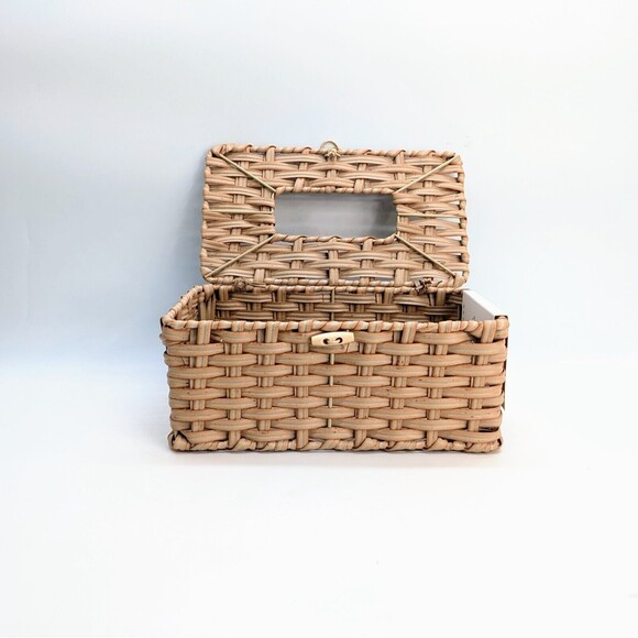Basket Weave Tissue Box Holder - Picture 1 of 3